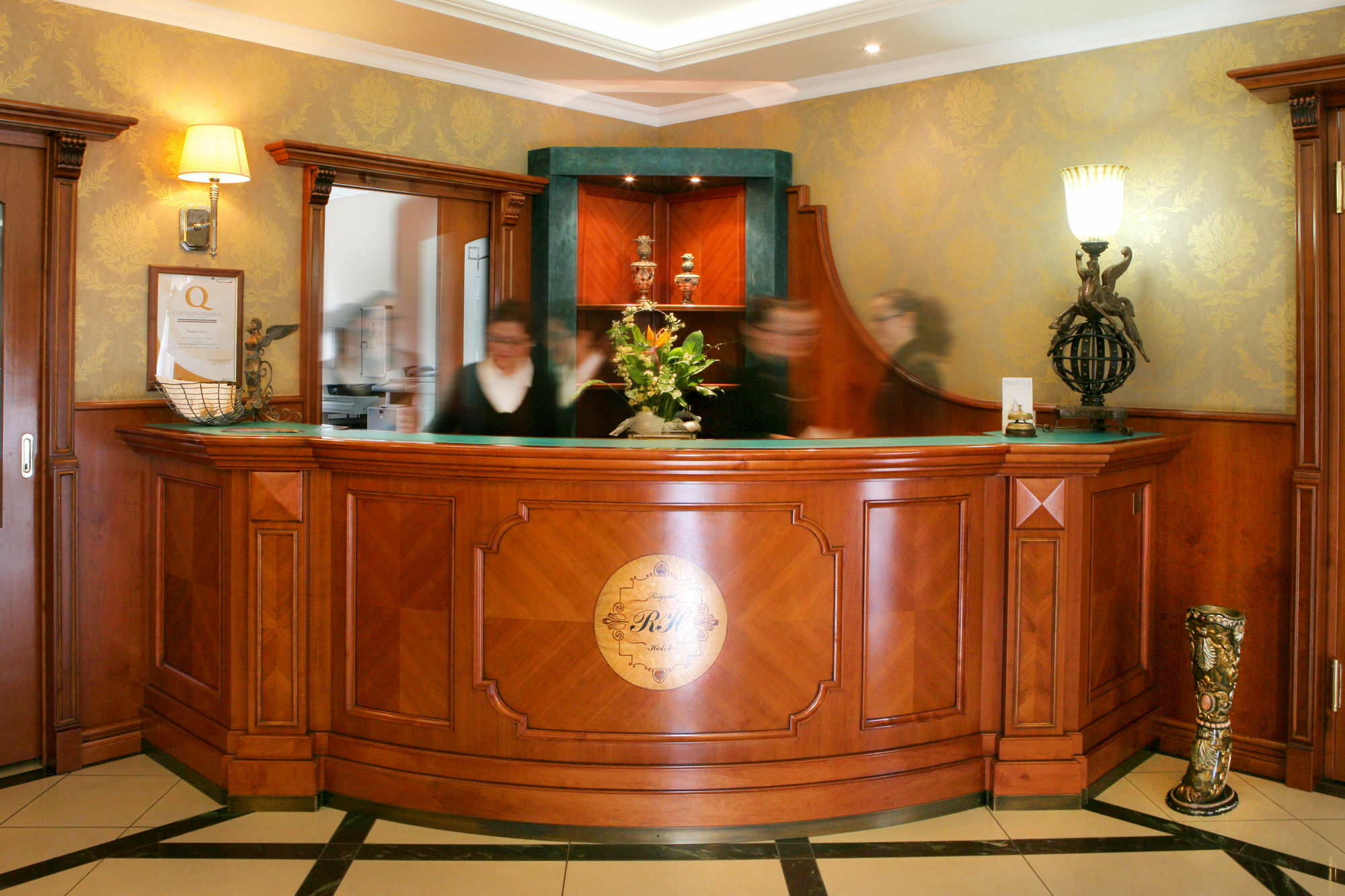 Regent Beach Hotel & Apartments 雷焦卡拉布里亚 外观 照片
